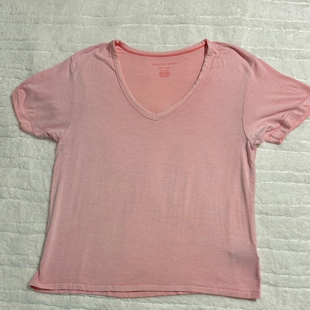 American Eagle Outfitters Light Pink Short Sleeve Tee